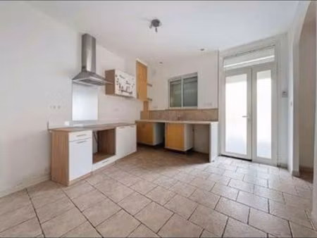 ? maison 6 pièces 4 chambres