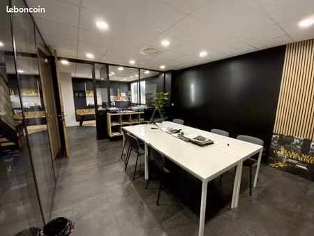 bureaux 166 m² fabregues