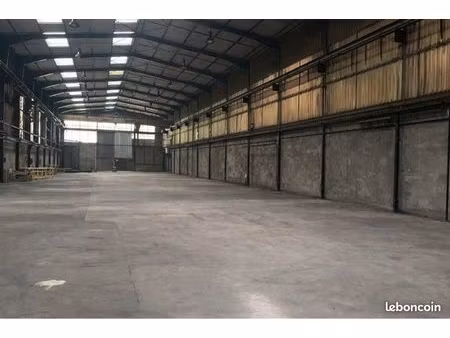 location entrepot bureau