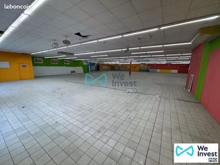 local commercial 1483 m² reims
