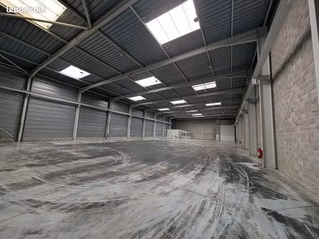 local d'activite 1094 m² reims