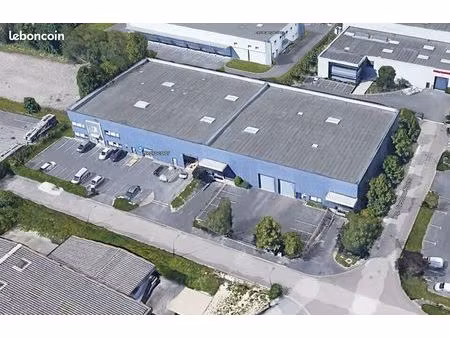 local d'activite 1230 m² reims