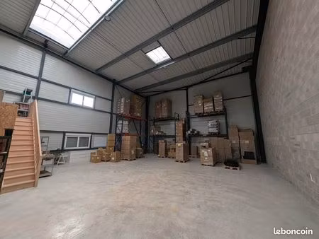 local d'activite 266 m² reims