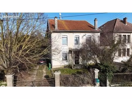 maison 7 pièces 186 m²