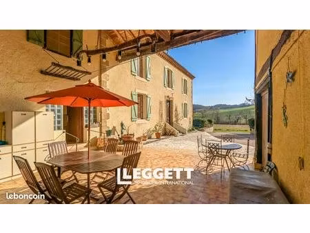 maison 10 pièces 314 m²