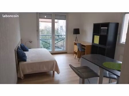 studio lumineux sur campus des cézeaux fac aubière