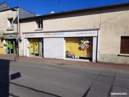 murs commerciaux loués rendement 8 5%