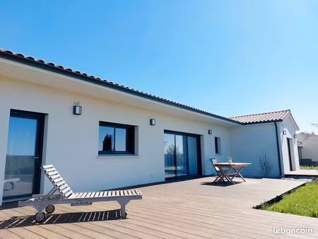 maison récente de plein pied