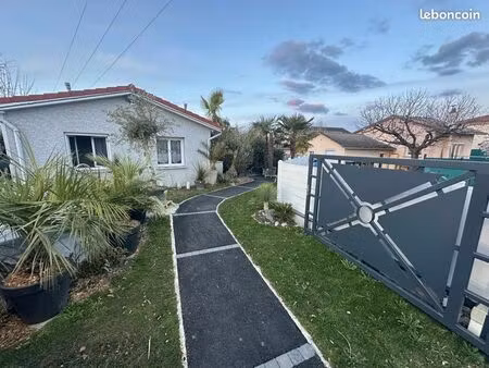 superbe maison de plein pied à veauche