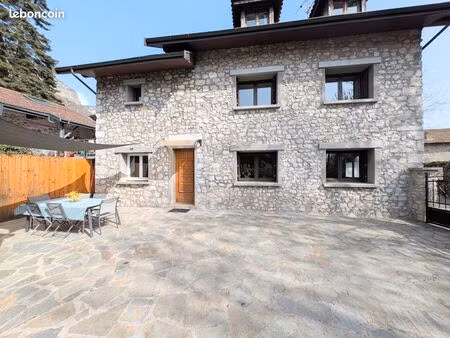 maison de village individuelle avec cour- rénové