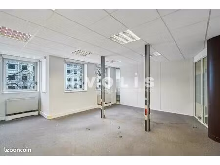 bureaux 238 m²