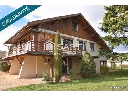 chalet 8 pièces 166 m²