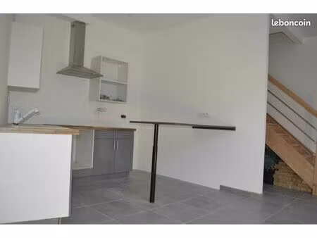 appartement t3 – 49 m² – centre bourg de bruc-sur-aff