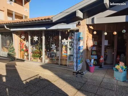 a louer local commercial