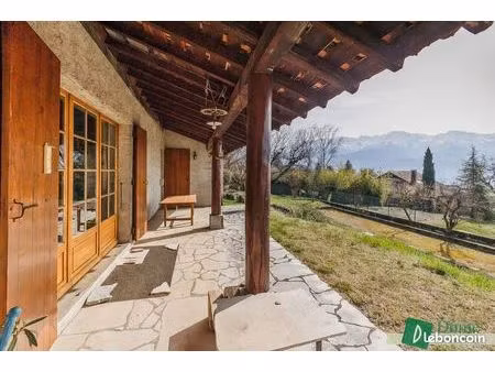 villa 5 pièces 183 m²
