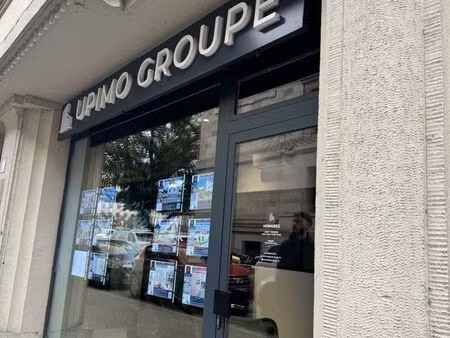 local commercial hypercentre rénové