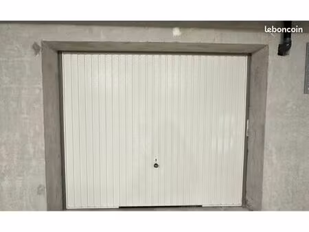 garage proximité monastère de brou