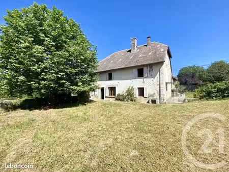 maison 9 pièces 282 m²