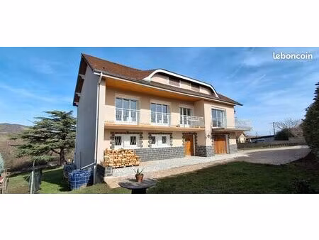 maison 6 pièces 135 m² genilac