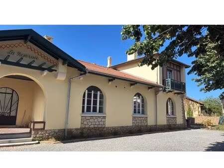 t2 dans maison de maître - parking - saint paul les dax