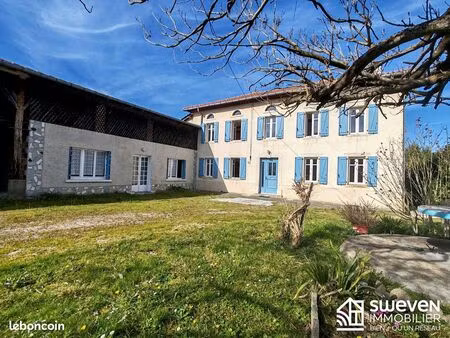 propriété 4 pièces 142 m²