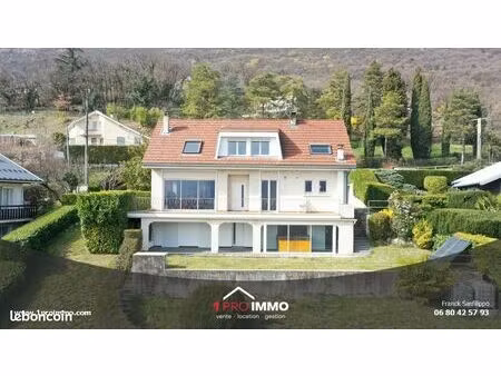 maison 7 pièces 173 m²