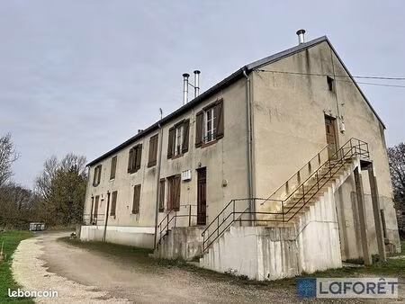 appartement 5 pièces 150 m²