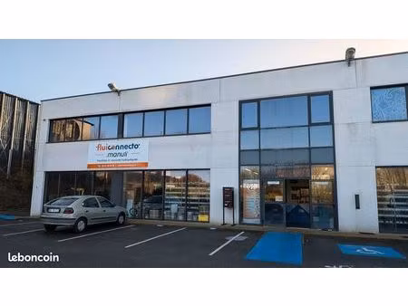 bureaux neufs en open space dans la zi de l'inquétrie