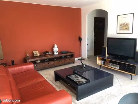 appartement t3 six-fours les lônes