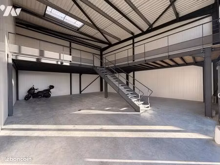 local divers 129 m² noyalo