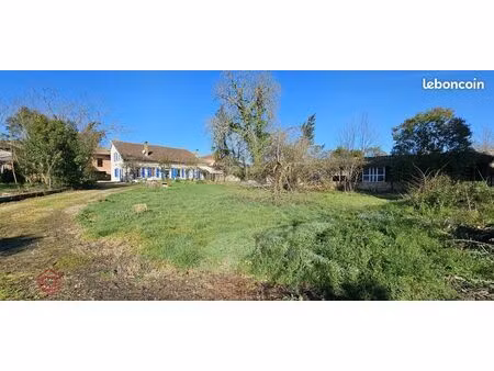 maison 12 pièces 271 m²