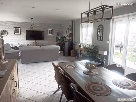 propriété 5 pièces 108 m²