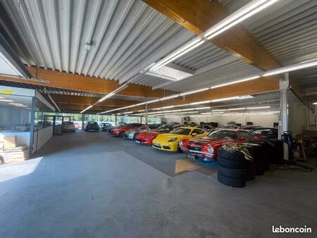 loue bâtiment commercial show room 750m2