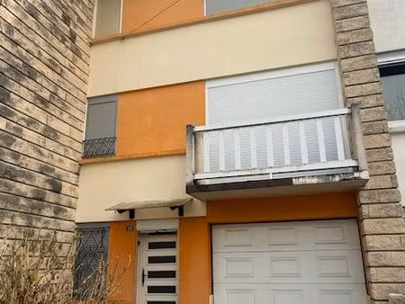 nouveauté en exclusivité maison de ville avec garage et jardin