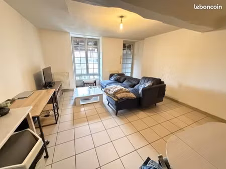 appartement 3 pièces 64 m²