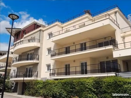 t3 meublé résidence avec piscine