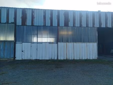 hangar 100m2 avec fosse