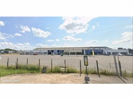 local commercial 219 m²