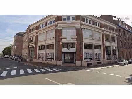 local commercial 329 m²
