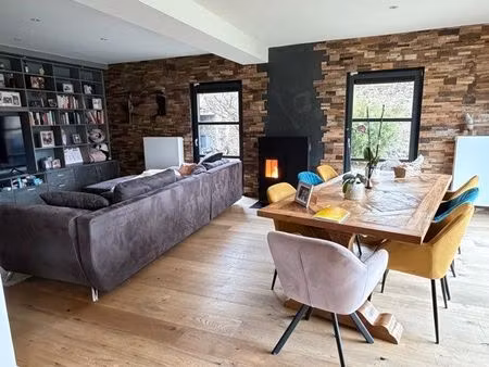 maison individuelle  5 pièces 183 m2