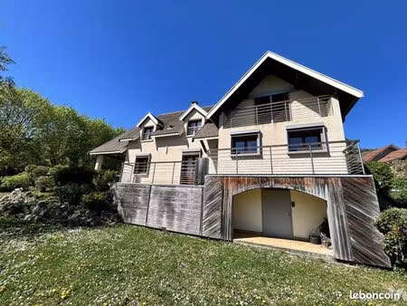 maison 6 pièces 200 m²