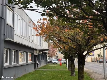location bureaux 140 m2 à saint etienne