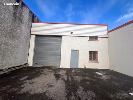 local de stockage a louer