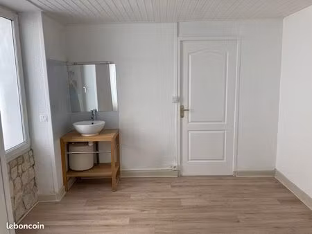 local professionnel la tremblade centre (17390)