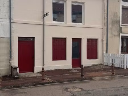 hyper centre montigny-le-roi (52140) : projet à continuer – 250 m² avec garage sur 3 nivea