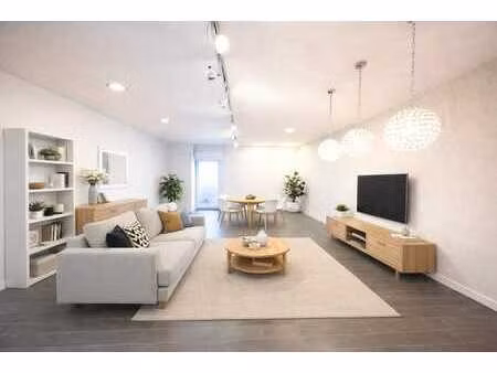 gelijkvloers appartement (147m²) in het centrum van sijsele