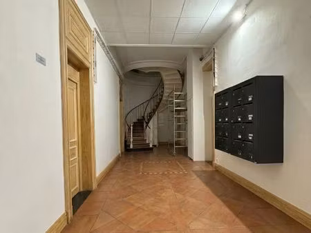 immeuble de rapport – appartements rénovés – 16 lots – investissement patrimonial - tourco