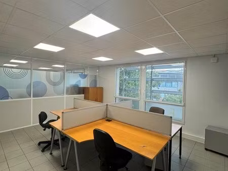 bureau a louer dans la zone du sacuny