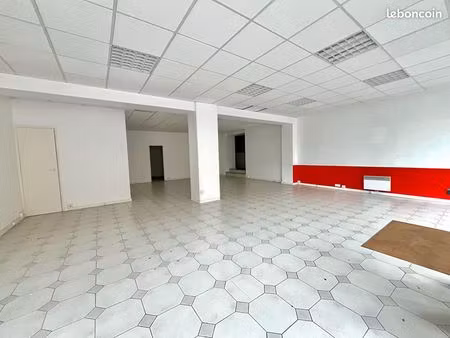 local commercial 170 m² wattignies
