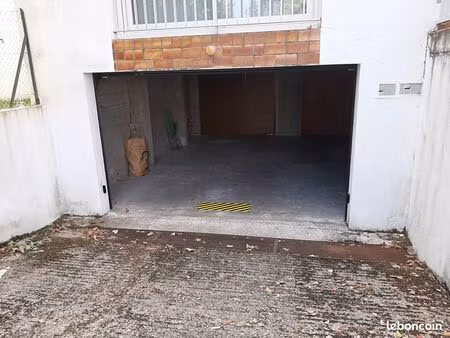 parking/box 2 pièces 20 m²